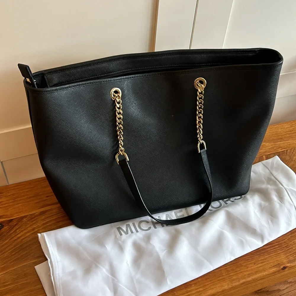 Michael Kors bag - Picture 2 of 10